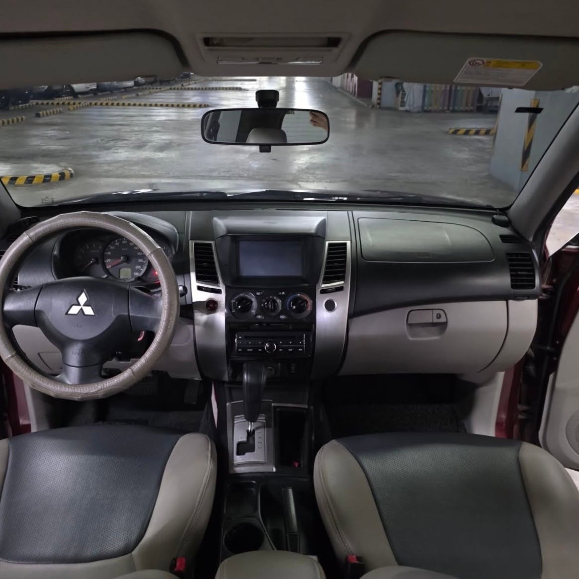 
								2015 Mitsubishi Montero GLX DSL AT full									