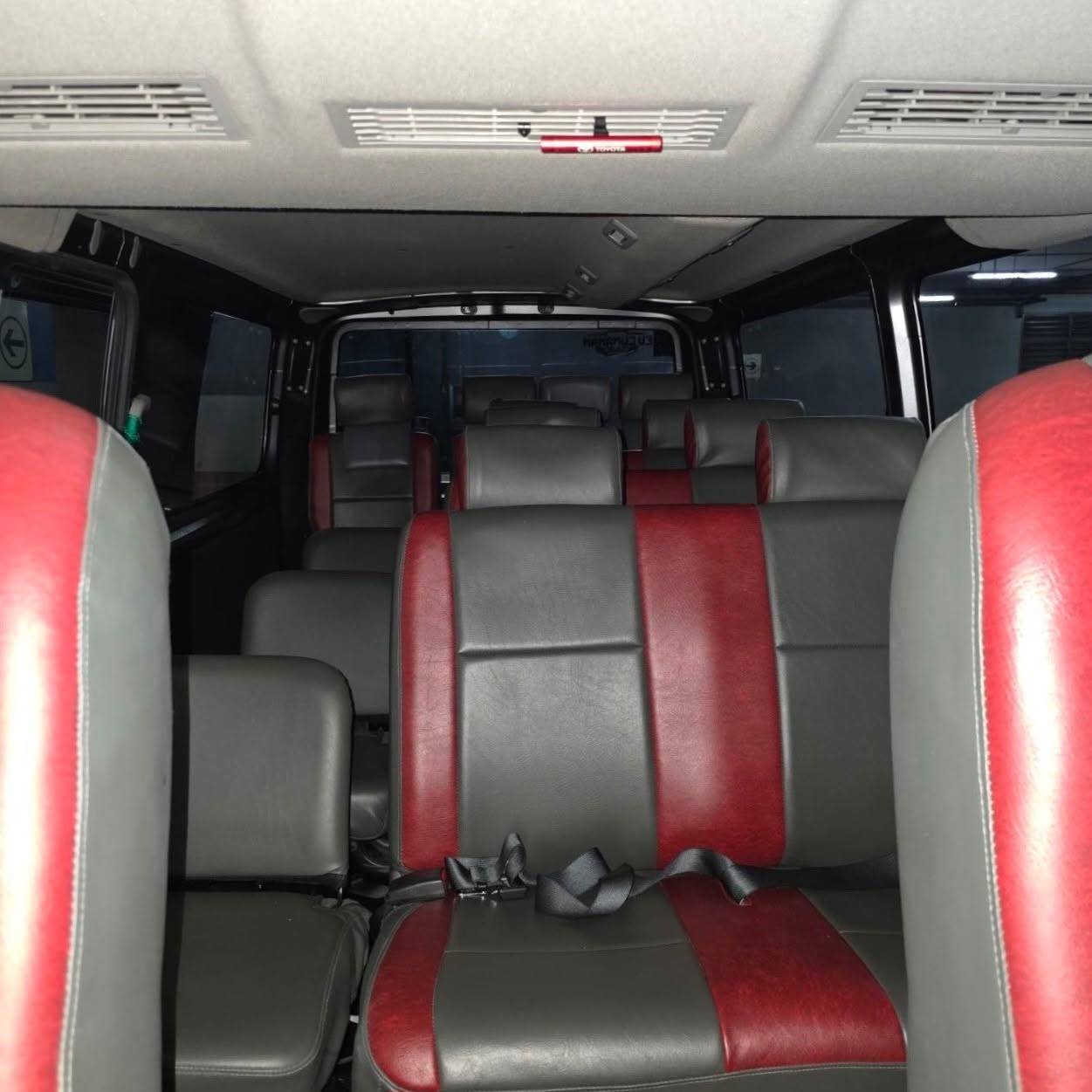 
								2024 Nissan Urvan NV350 Standard 2.5L DSL MT full									