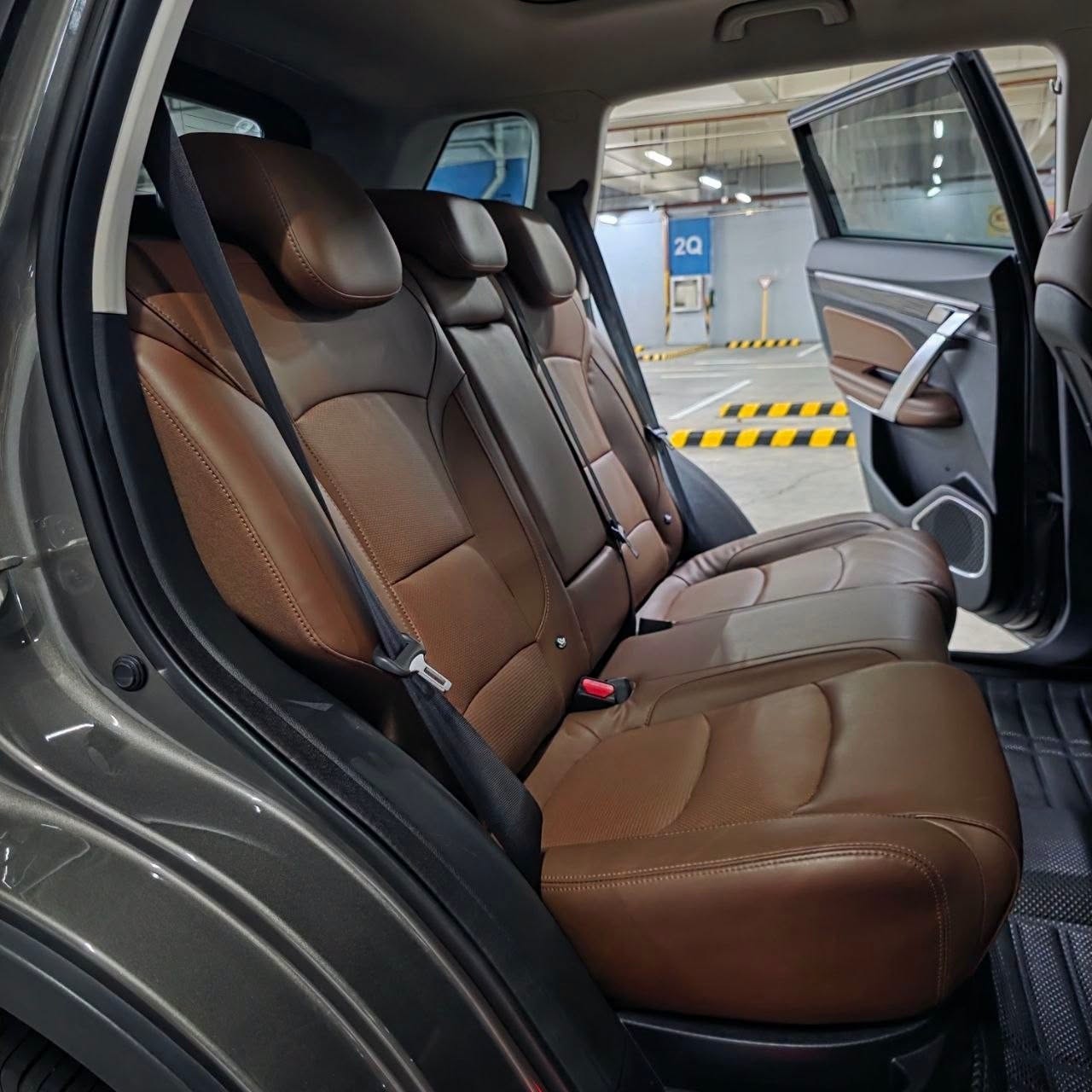 
								2023 Geely Azkarra Luxury 1.5L 4WD Hybrid AT full									