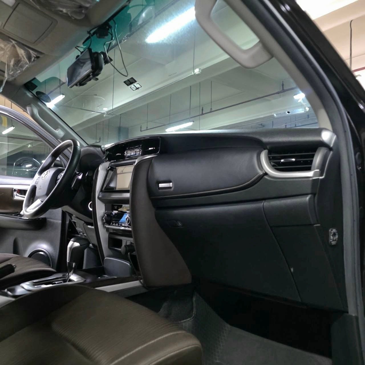 
								2020 Toyota Fortuner 2.4L G DSL AT full									