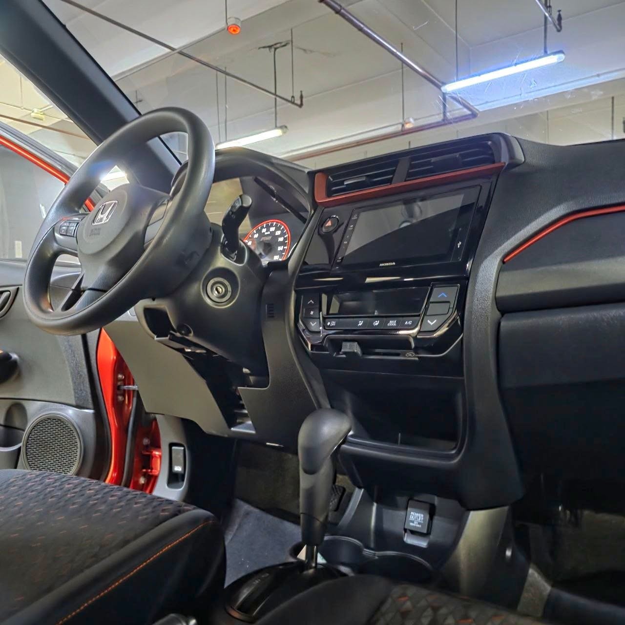 
								2022 Honda Brio RS Black Top 1.2L Gas AT full									