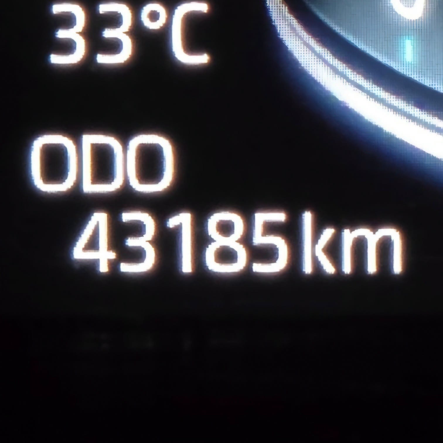 
								2024 Toyota Veloz 1.5 E AT full									