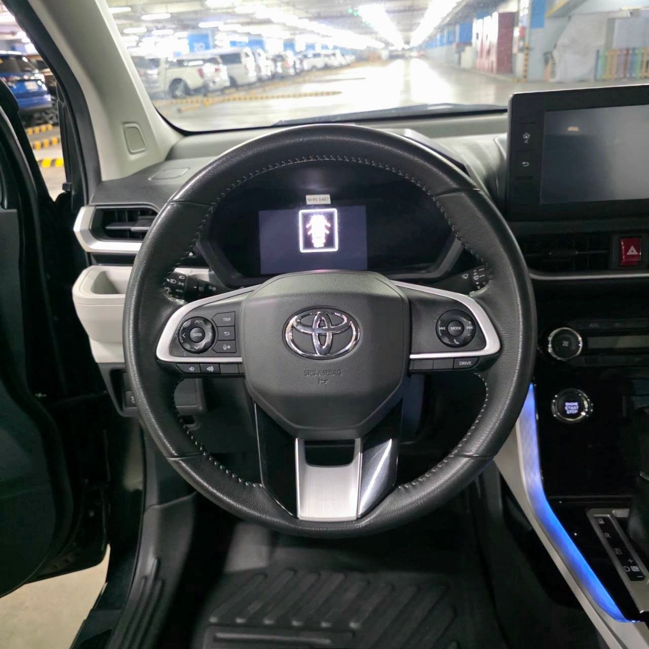 
								2024 Toyota Veloz 1.5 E AT full									