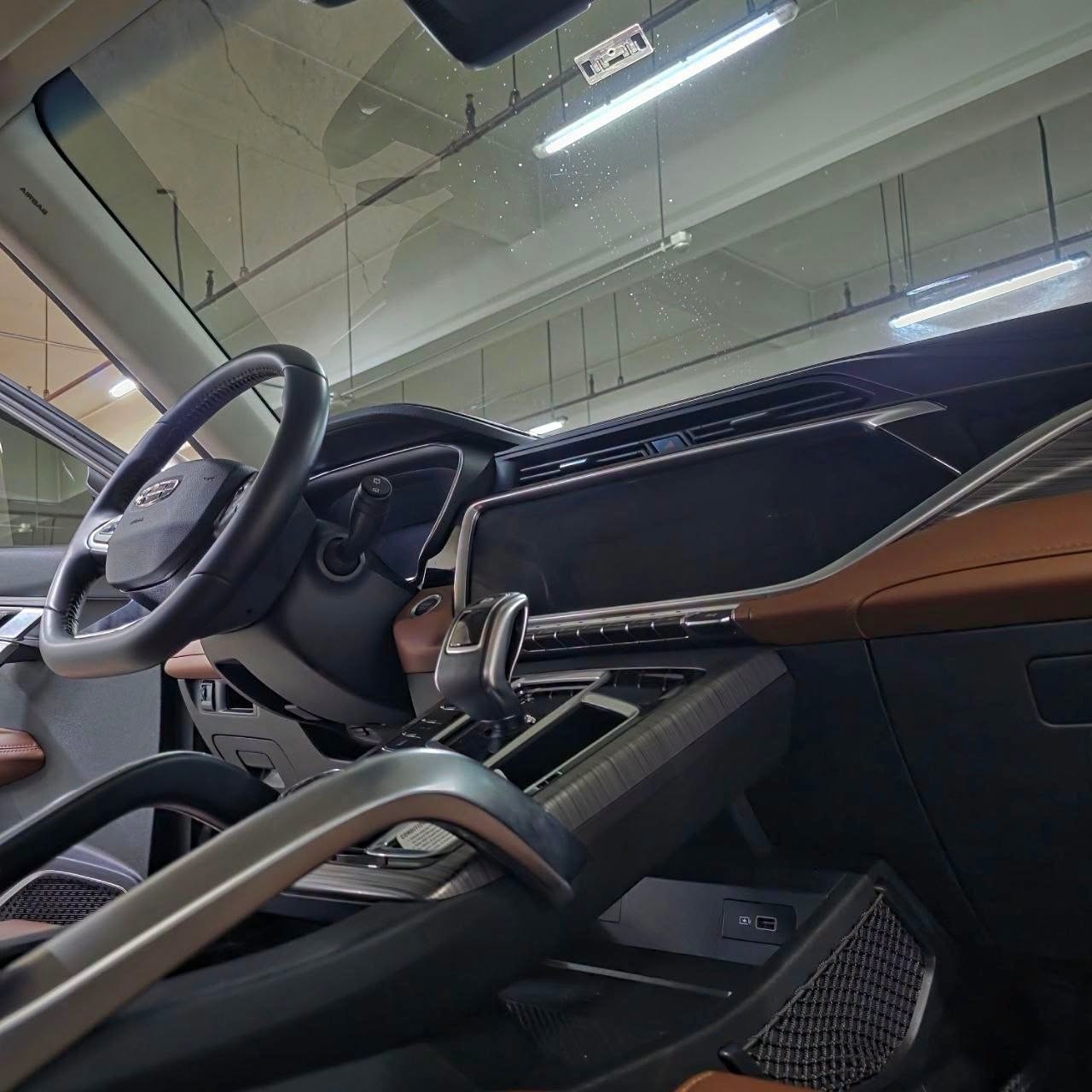 
								2023 Geely Azkarra Luxury 1.5L 4WD Hybrid AT full									