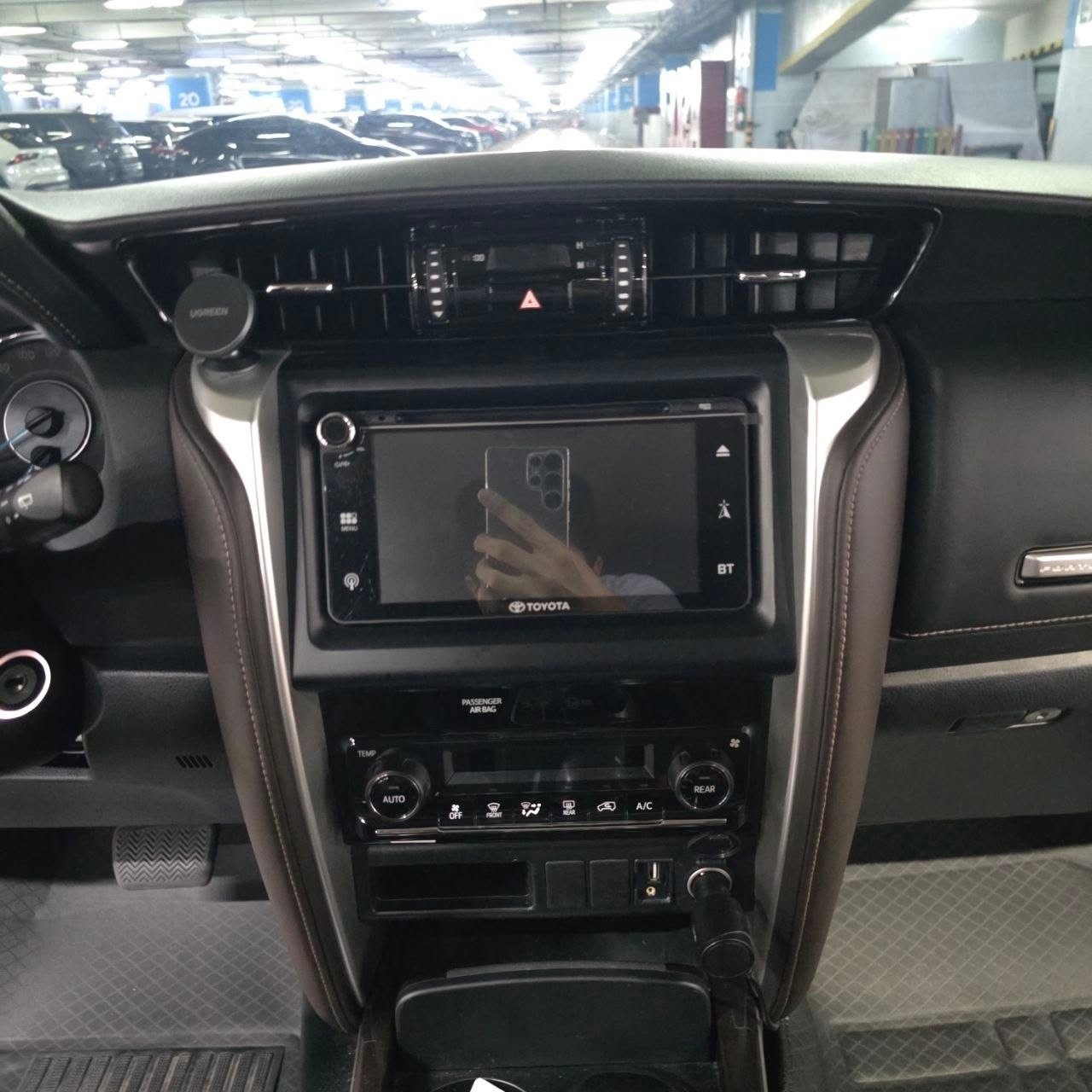 
								2020 Toyota Fortuner 2.4L G DSL AT full									