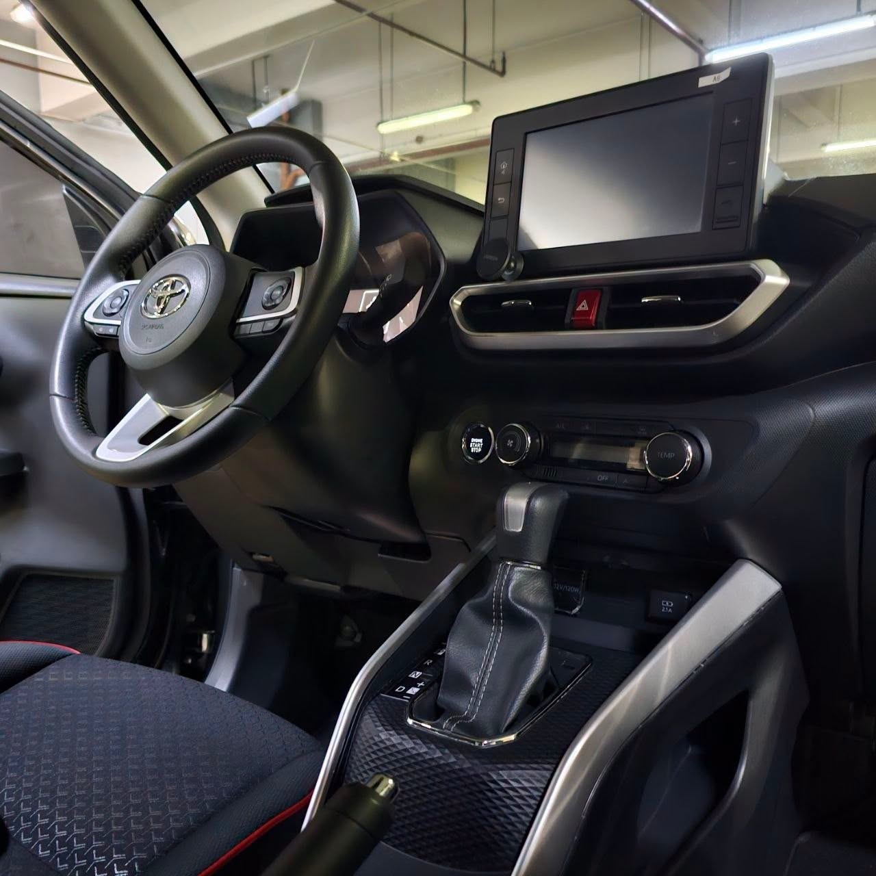 
								2024 Toyota Raize 1.2L G CVT AT full									