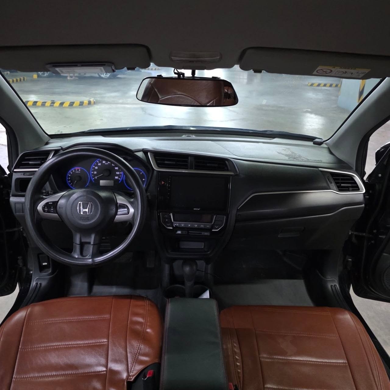 
								2018 Honda Mobilio 1.5L CVT AT full									