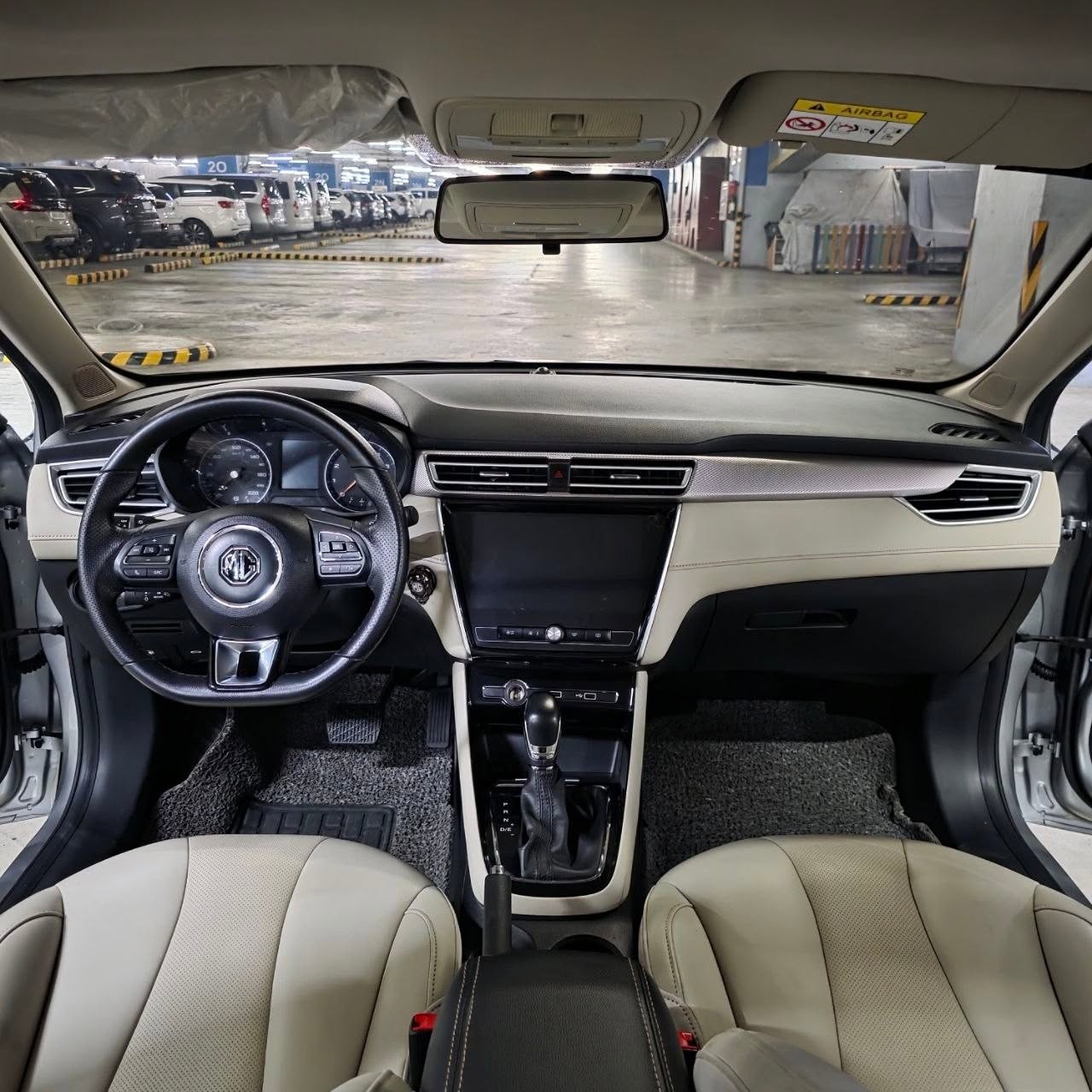 
								2022 MG 5 Style 1.5L CVT AT full									