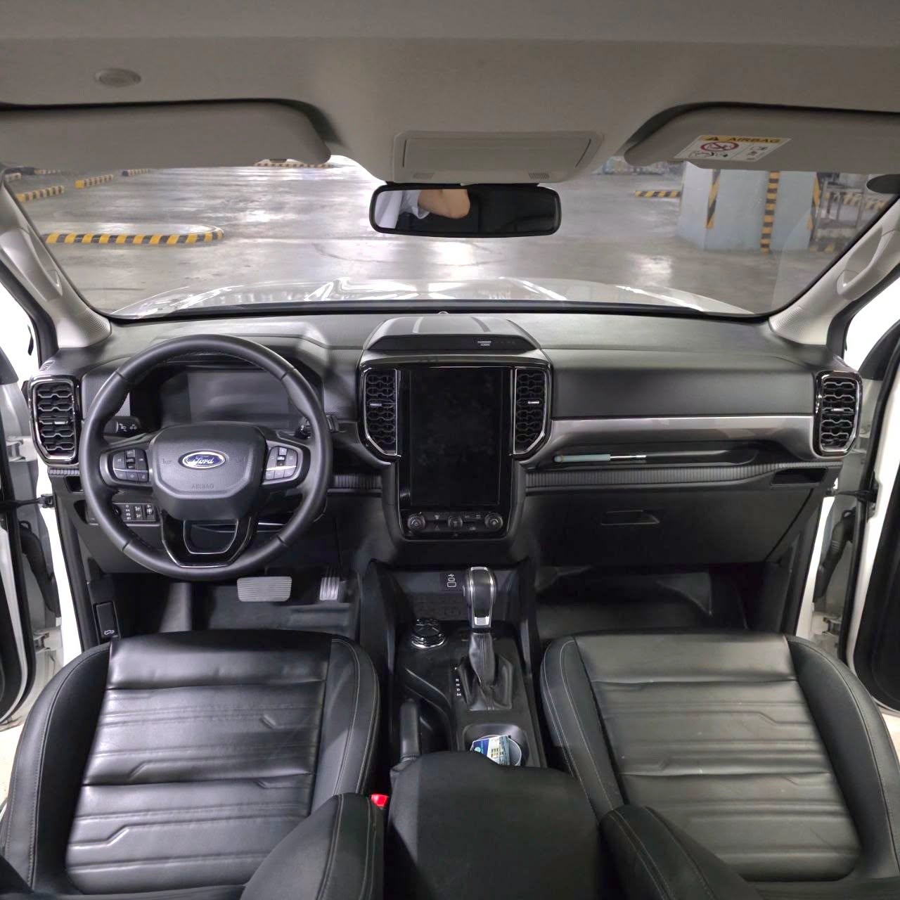 
								2025 Next-Gen Ford Ranger Sport 2.0L 4X4 DSL AT full									