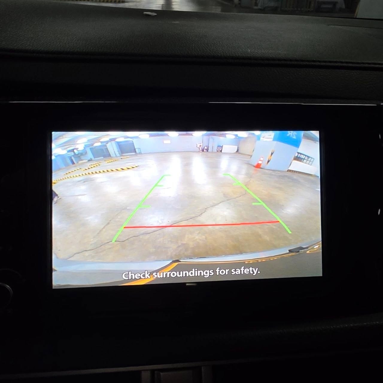 
								2025 Mitsubishi Xpander 1.5L GLX MT full									