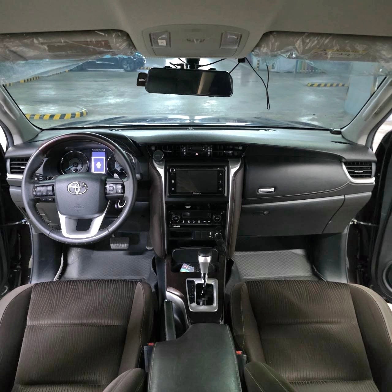 
								2020 Toyota Fortuner 2.4L G DSL AT full									