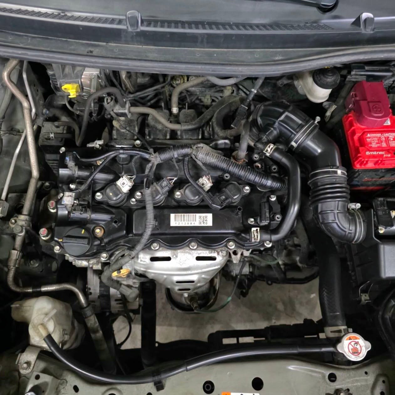
								2024 Toyota Veloz 1.5 E AT full									
