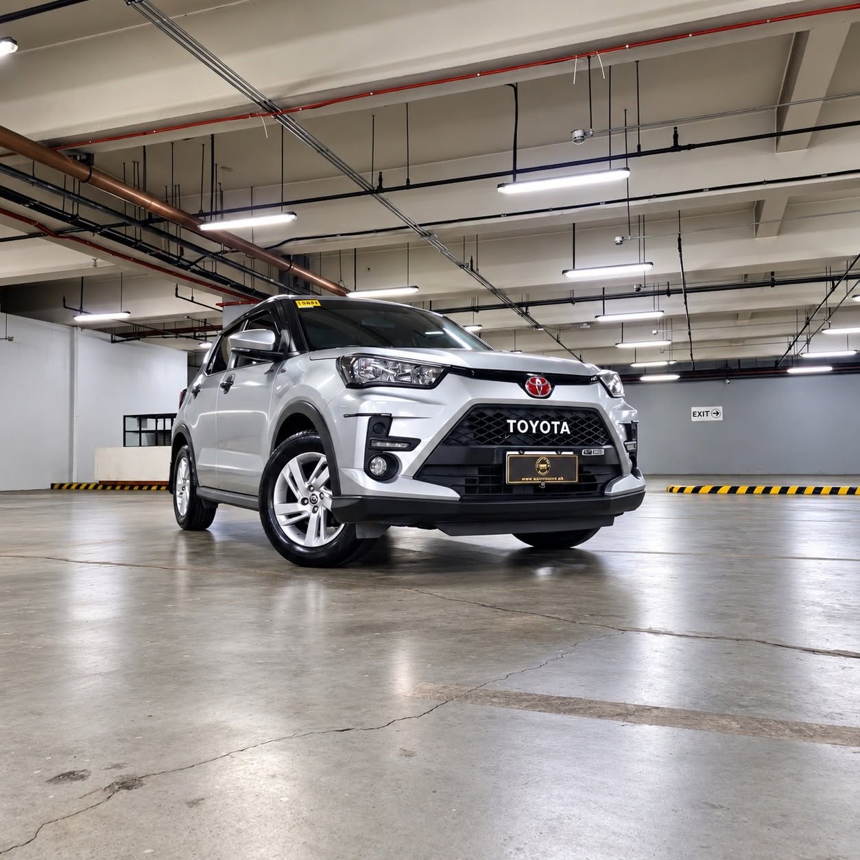 
								2023 Toyota Raize 1.2L E CVT AT full									