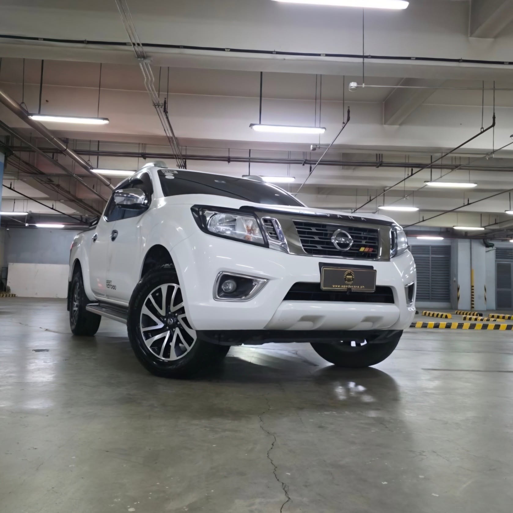 
								2019 Nissan Navara EL Calibre 4×2 2.5L DSL AT full									