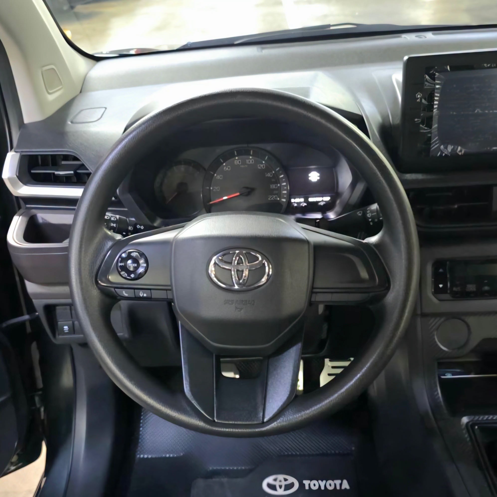 
								2022 Toyota Avanza 1.3L E Gas MT full									
