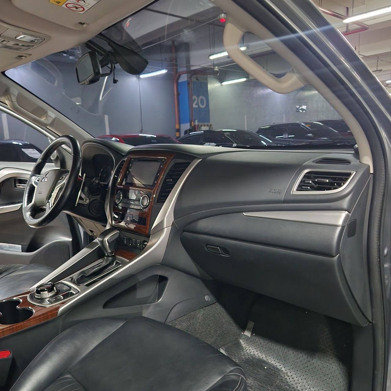 
								2016 Mitsubishi Montero Sports GT 2.4L 4X4 DSL AT full									