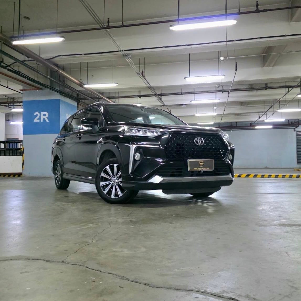 
								2024 Toyota Veloz 1.5 E AT full									