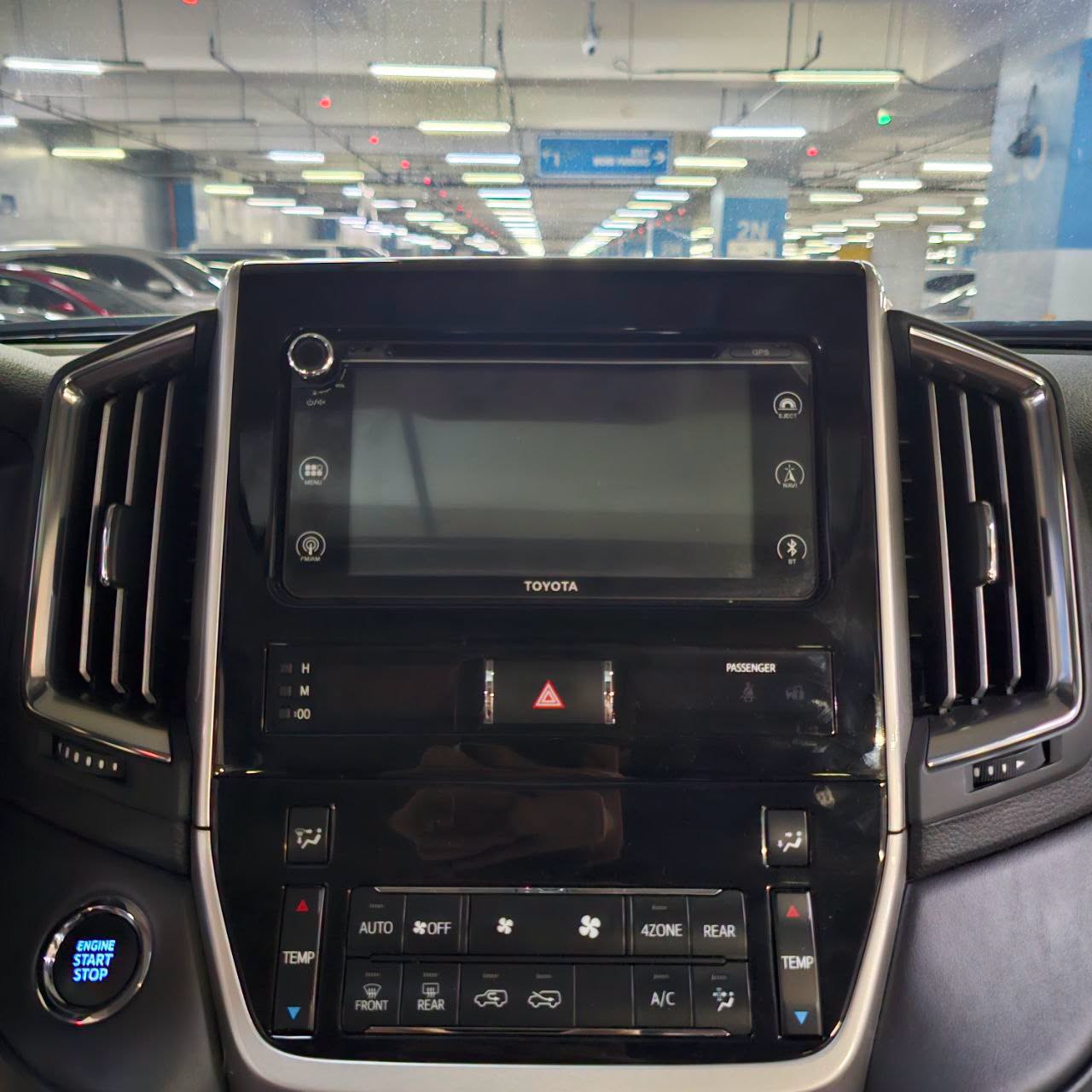 
								2018 Toyota Land Cruiser 200 VX Premium 4×4 4.5L V8 DSL AT full									