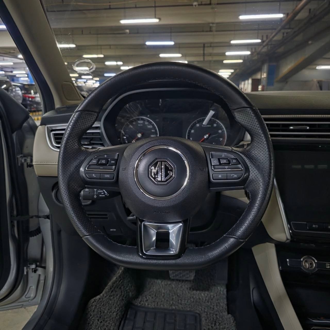 
								2022 MG 5 Style 1.5L CVT AT full									