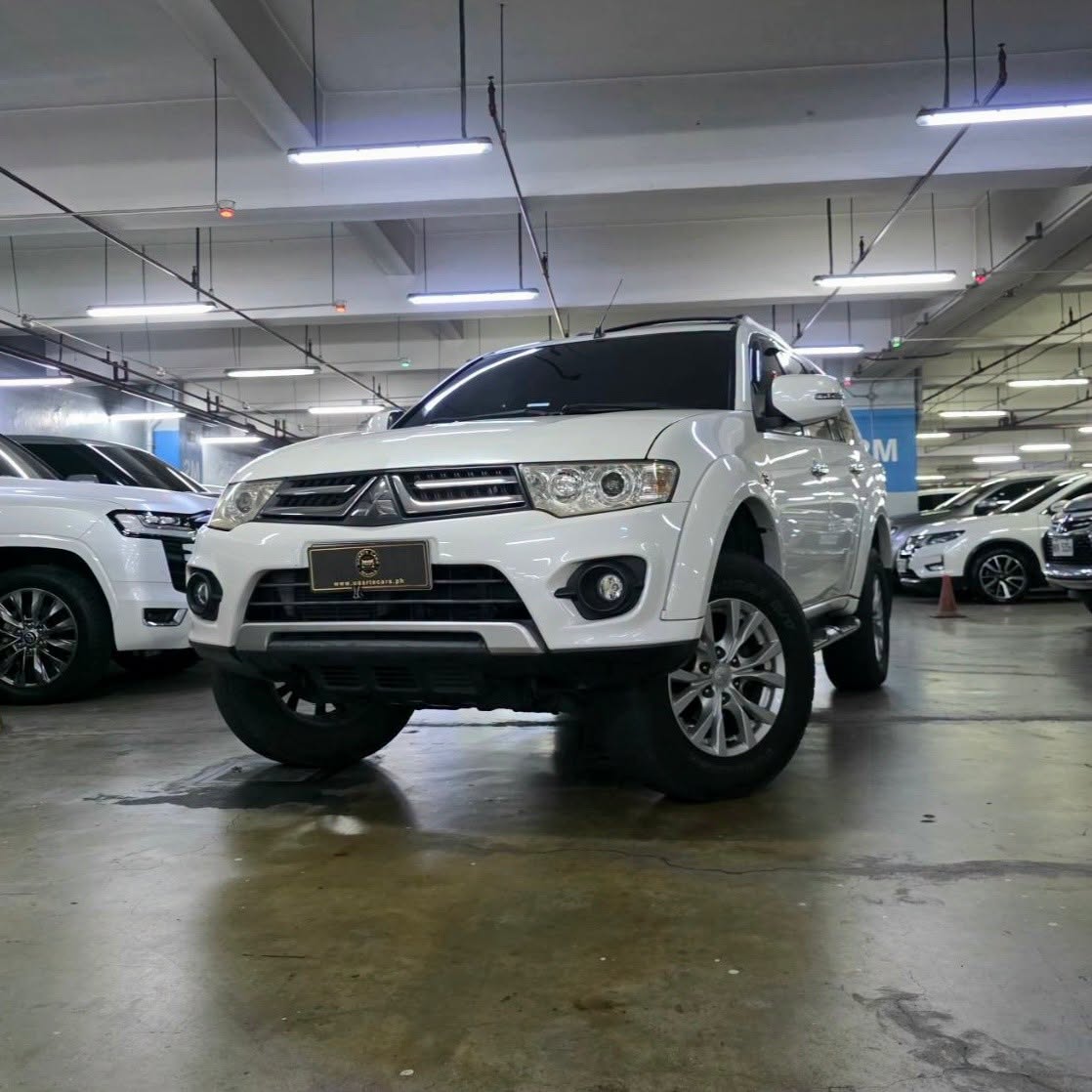 
								2014 Mitsubishi Montero Sports GLX 2.4L 4X2 DSL MT full									