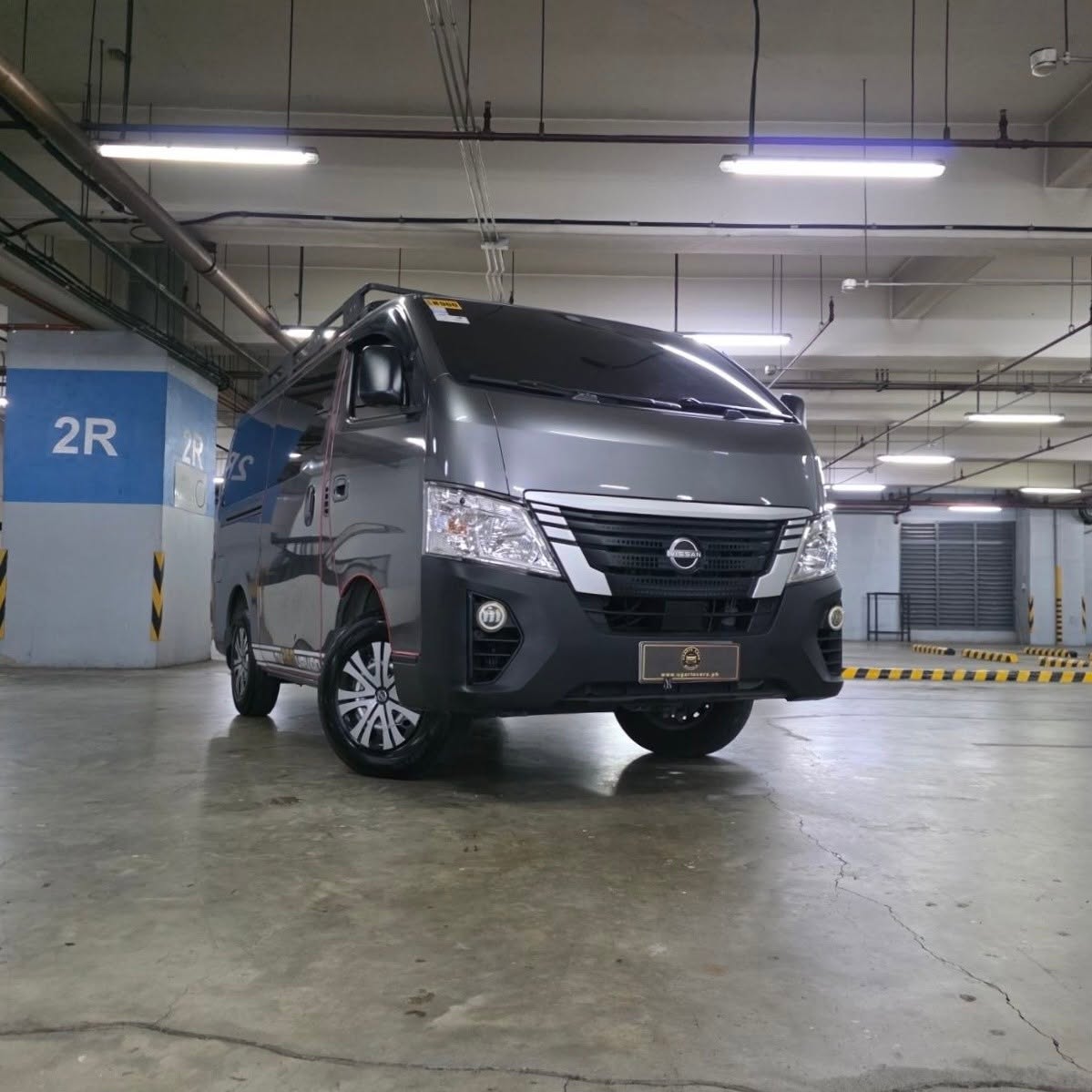 
								2024 Nissan Urvan NV350 Standard 2.5L DSL MT full									