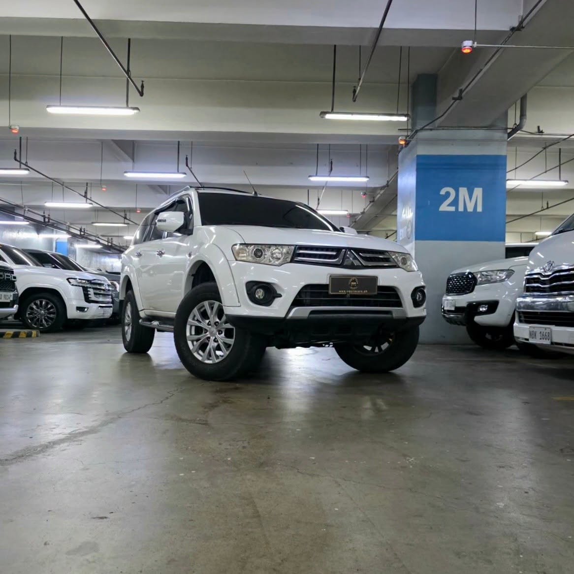 
								2014 Mitsubishi Montero Sports GLX 2.4L 4X2 DSL MT full									