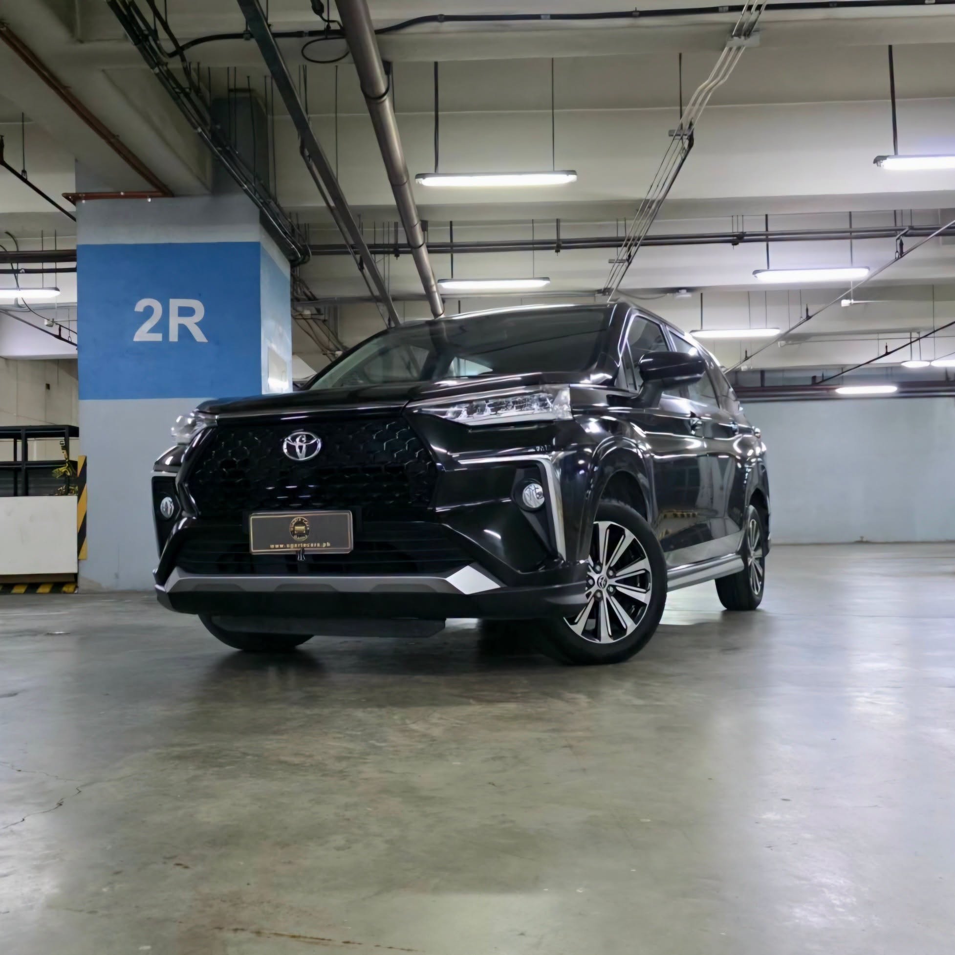 
								2024 Toyota Veloz 1.5 E AT full									