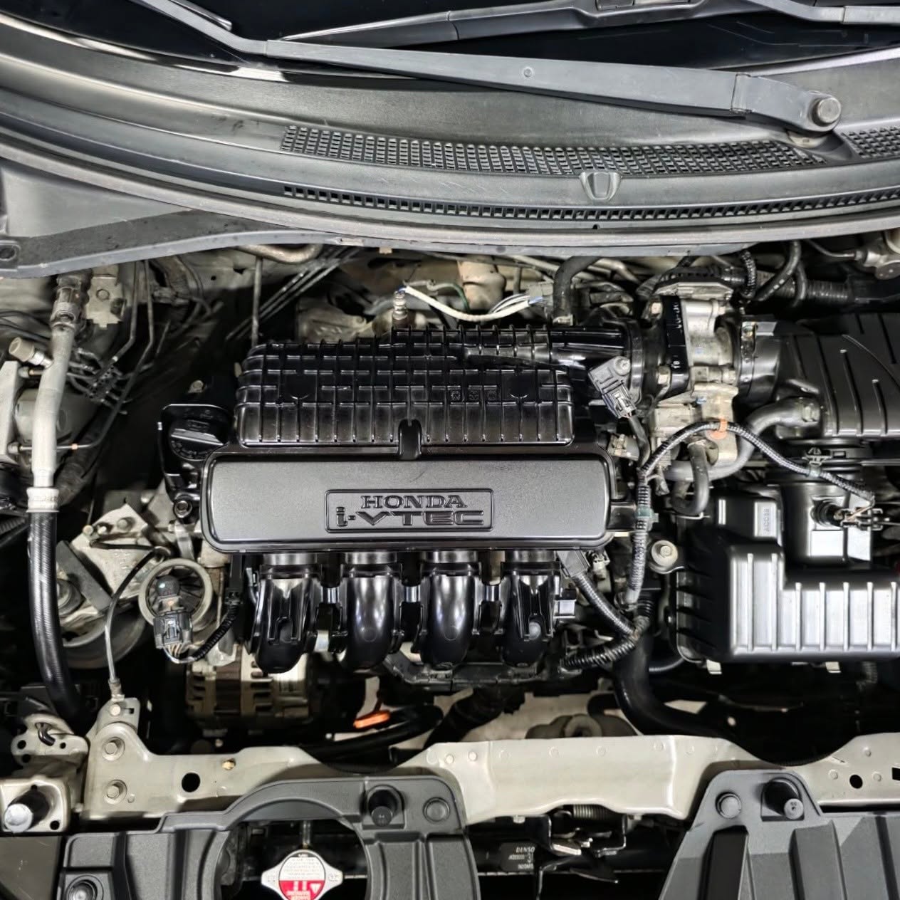 
								2018 Honda Mobilio 1.5L CVT AT full									