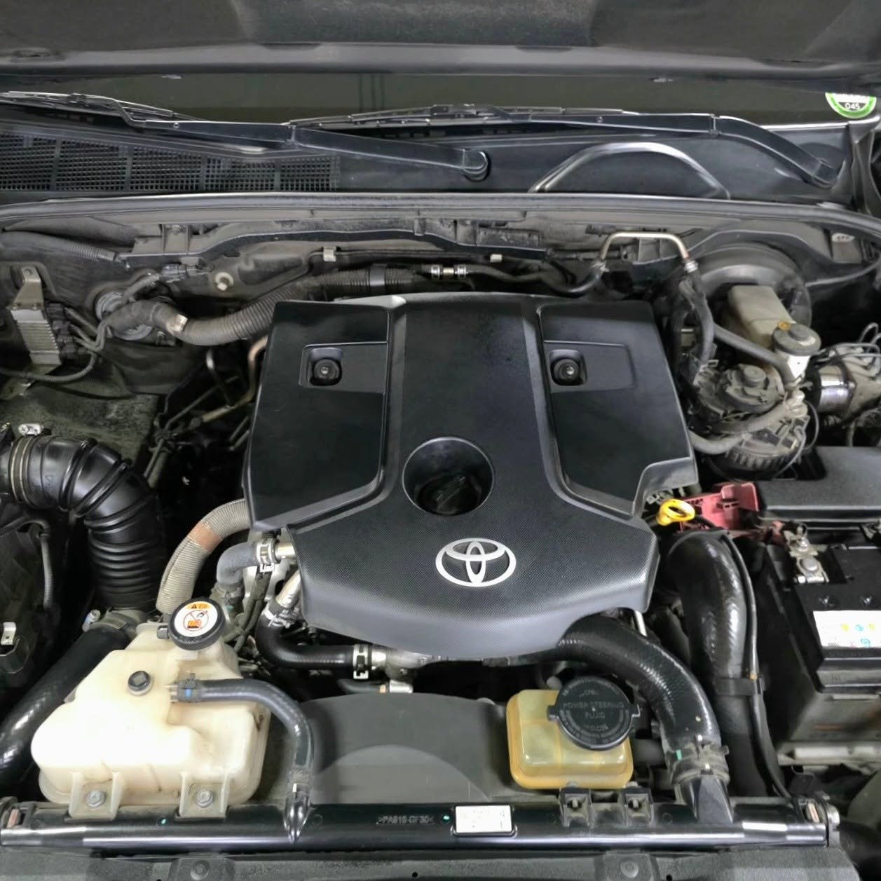 
								2020 Toyota Fortuner 2.4L G DSL AT full									