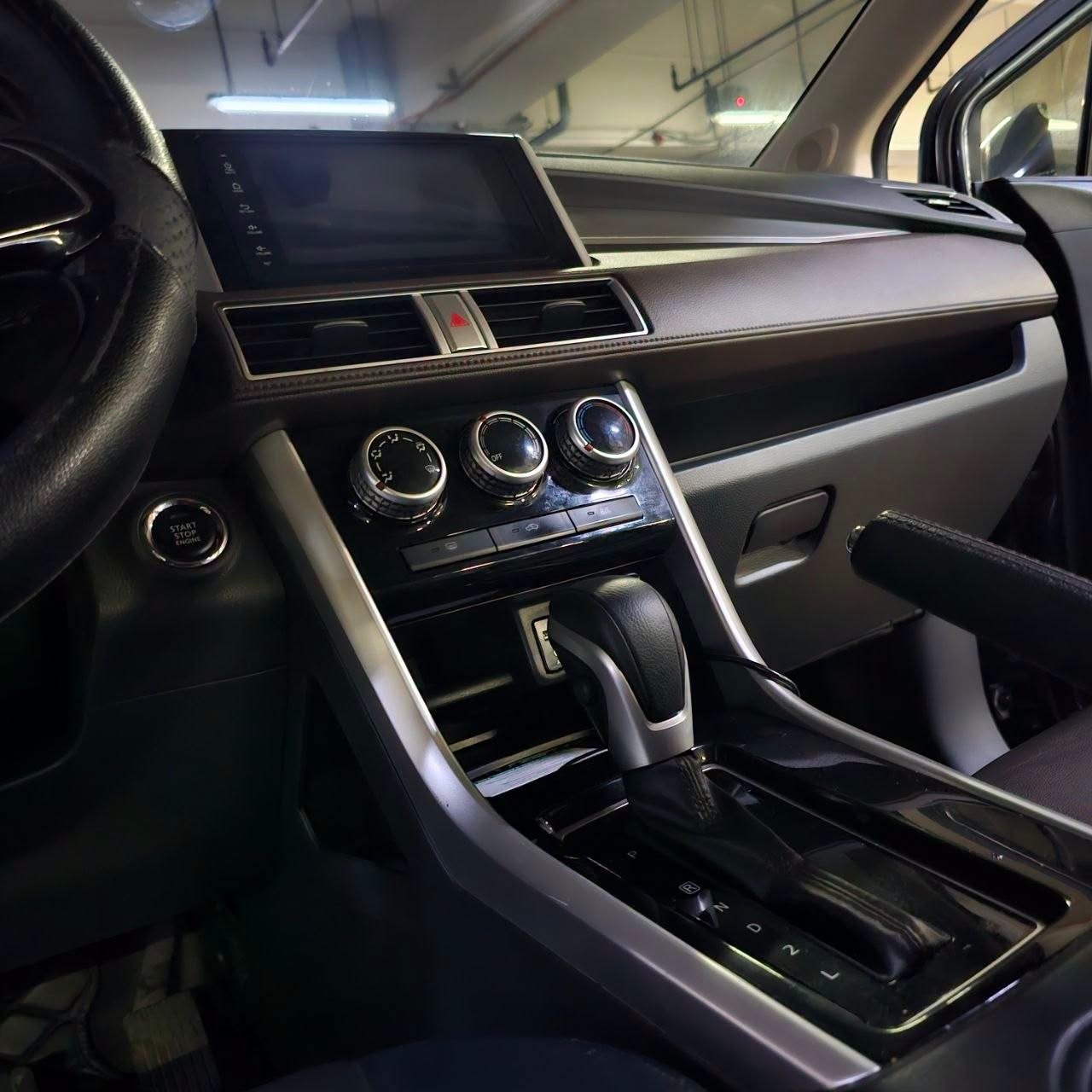 
								2022 Mitsubishi Xpander Cross 1.5L Gas AT full									
