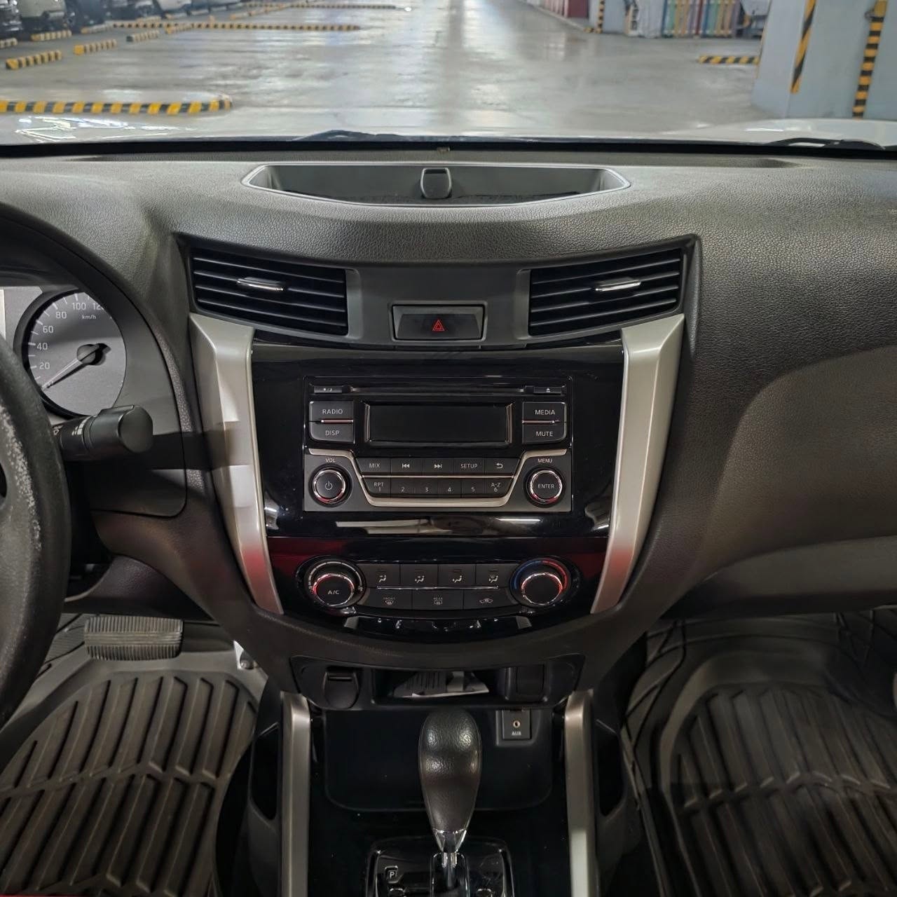 
								2019 Nissan Navara EL Calibre 4×2 2.5L DSL AT full									