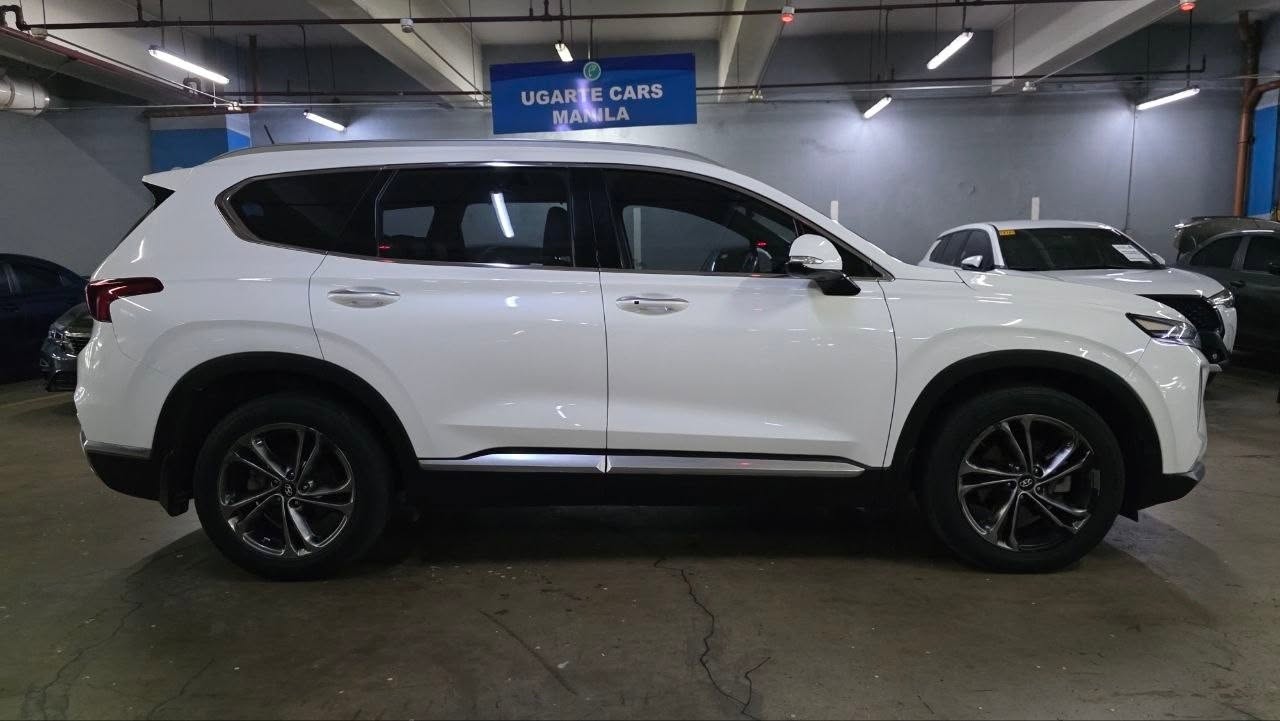 
								2019 Hyundai Santa Fe 2.2L DSL AT full									