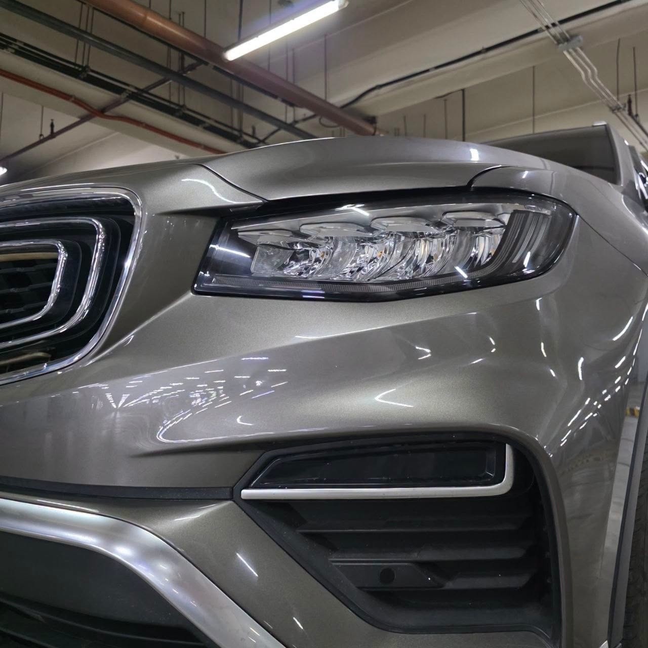 
								2023 Geely Azkarra Luxury 1.5L 4WD Hybrid AT full									