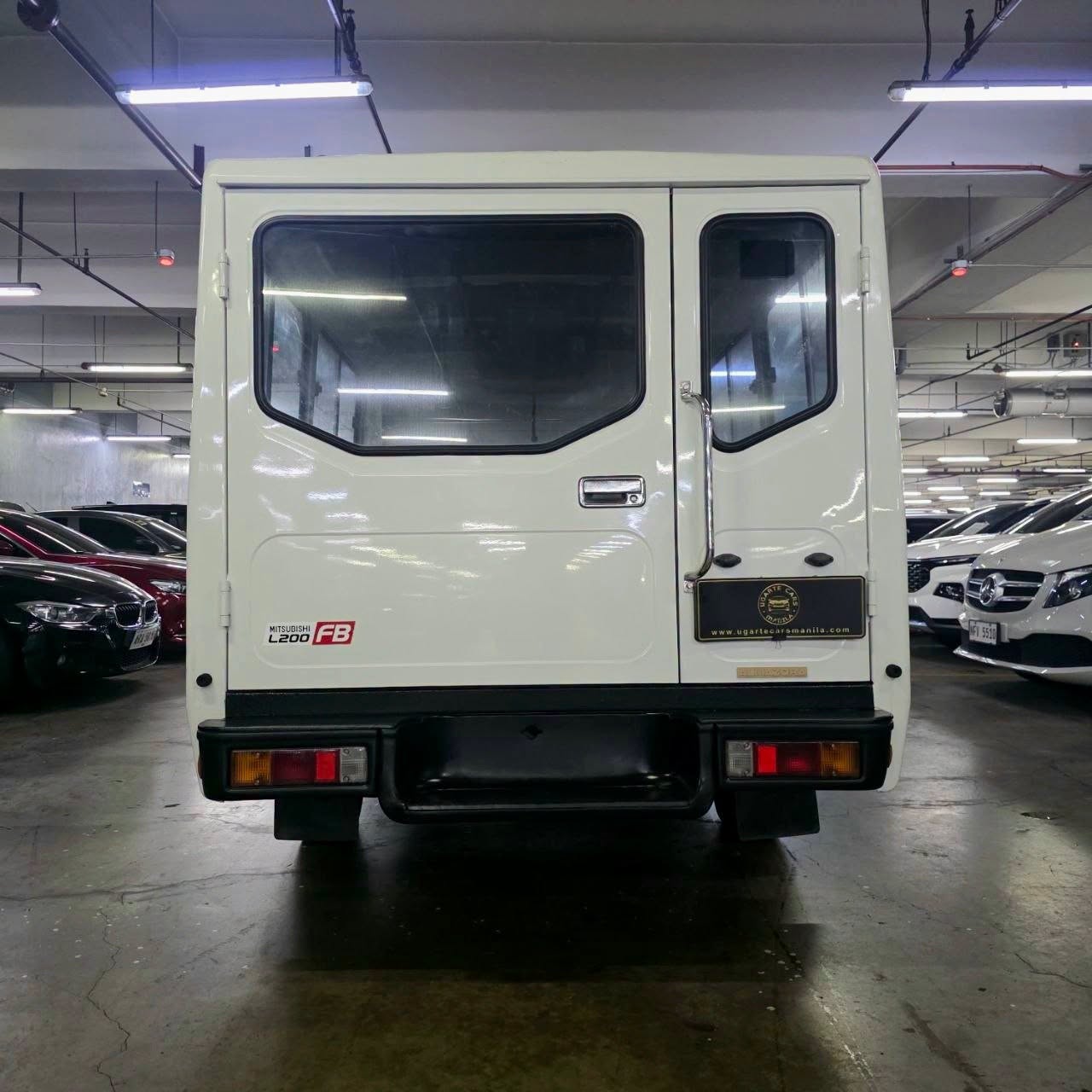 
								2016 Mitsubishi L200 Cab and Chassis 2.5L DSL MT full									