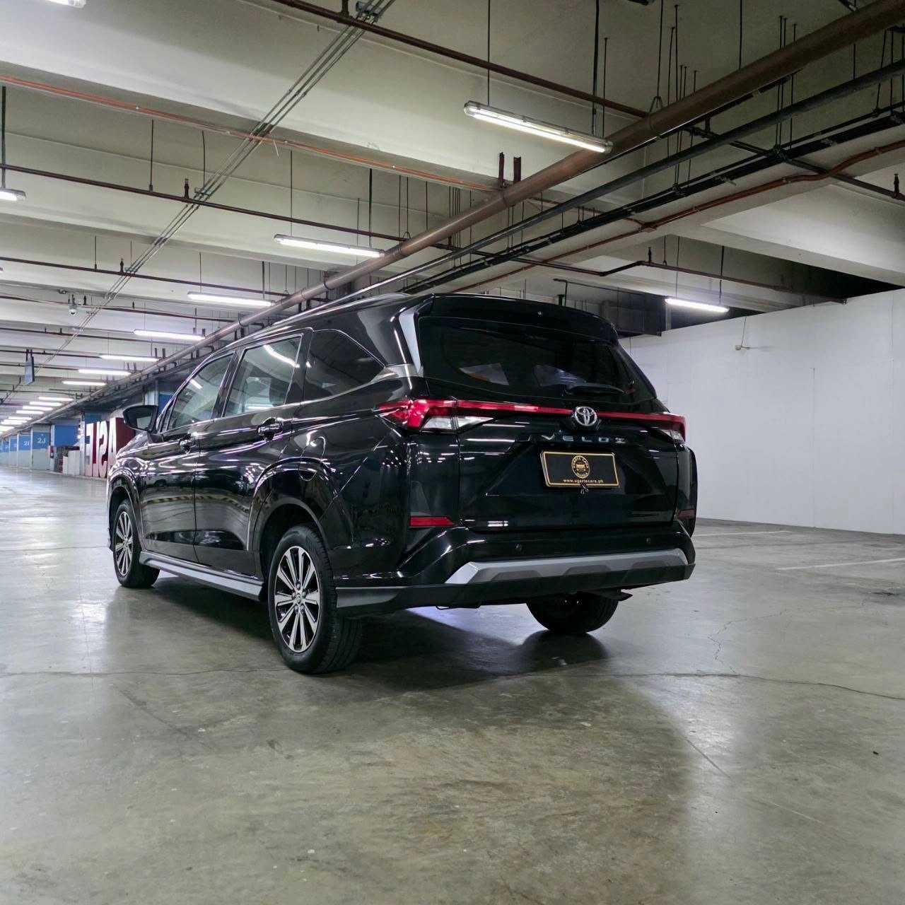 
								2024 Toyota Veloz 1.5 E AT full									