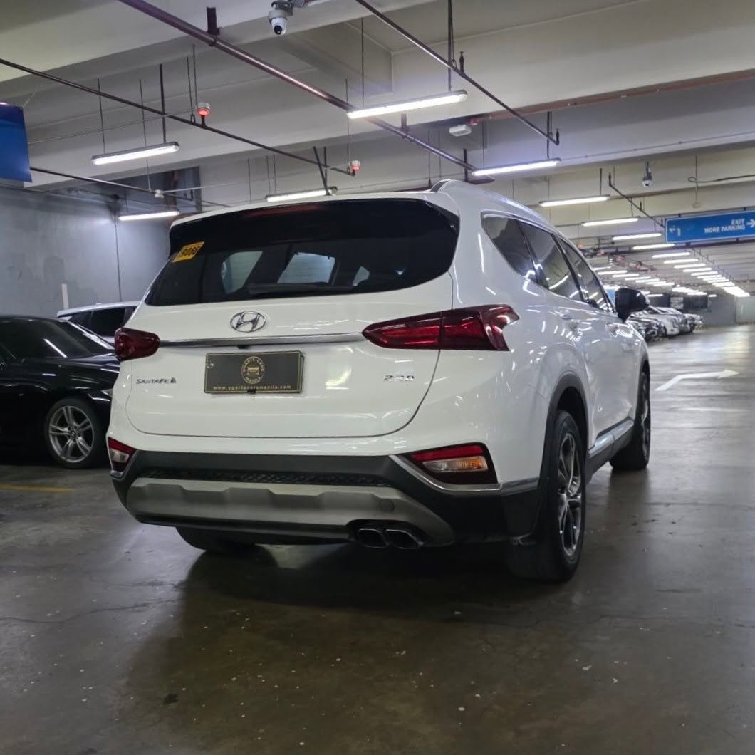 
								2019 Hyundai Santa Fe 2.2L DSL AT full									