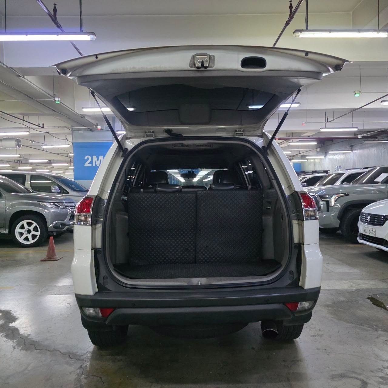 
								2014 Mitsubishi Montero Sports GLX 2.4L 4X2 DSL MT full									