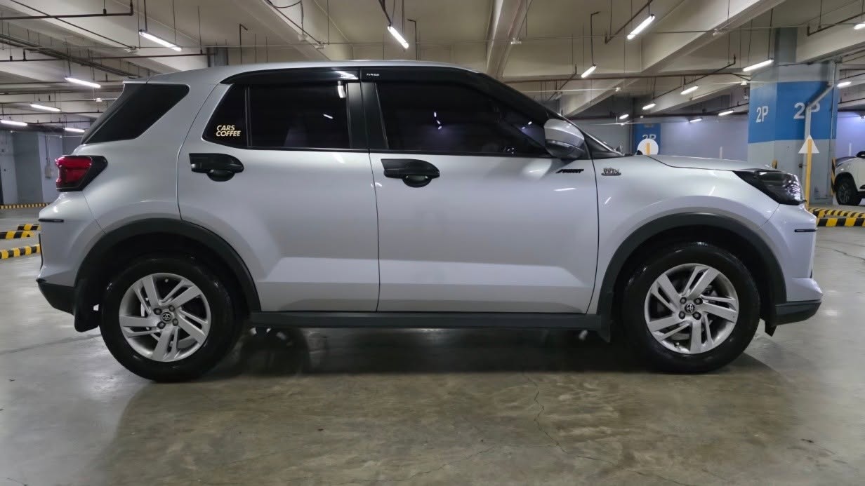 
								2023 Toyota Raize 1.2L E CVT AT full									