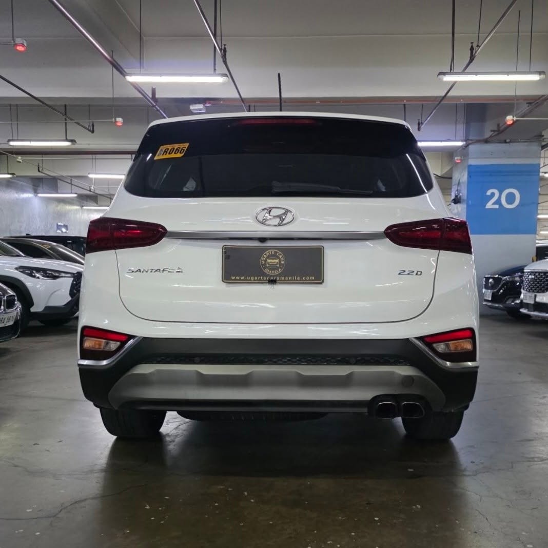 
								2019 Hyundai Santa Fe 2.2L DSL AT full									