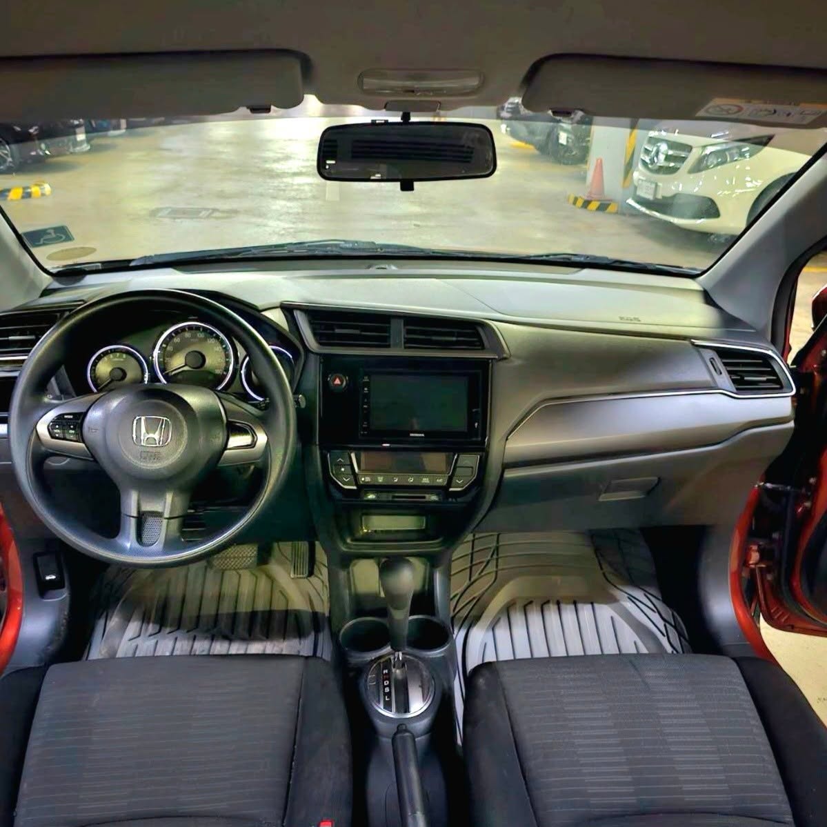
								2022 Honda BR-V S 1.5L Gas AT full									