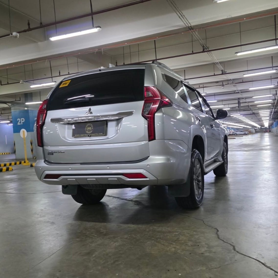 
								2023 Mitsubishi Montero Sport GLX 4X2 2.4L DSL MT full									
