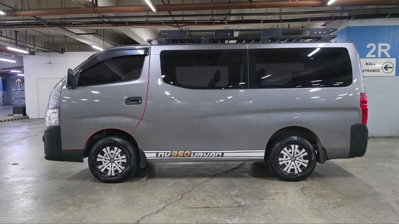 
								2024 Nissan Urvan NV350 Standard 2.5L DSL MT full									