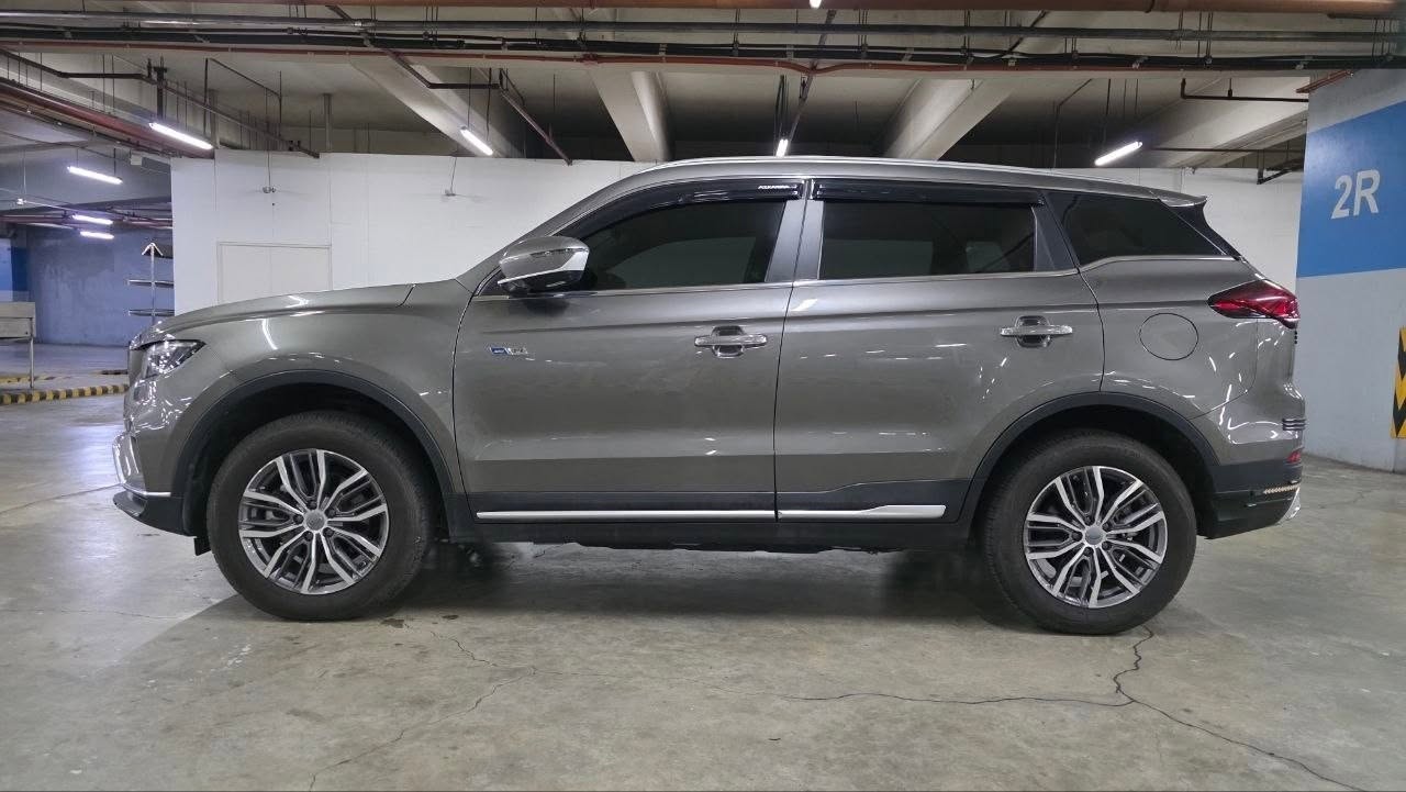 
								2023 Geely Azkarra Luxury 1.5L 4WD Hybrid AT full									